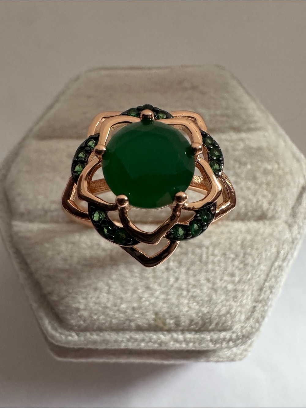 Vintage 14K 585 Rolled Gold Lab Created Green Agate Ring, Size 8